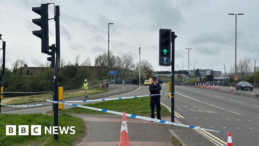 MURDER PROBE LAUNCHED: MAN IN HIS TWENTIES FOUND IN FILTON GARDEN